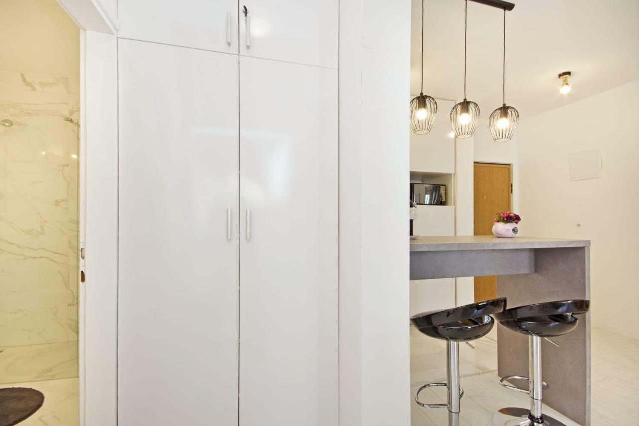Apartment Dalija Baška Voda Εξωτερικό φωτογραφία