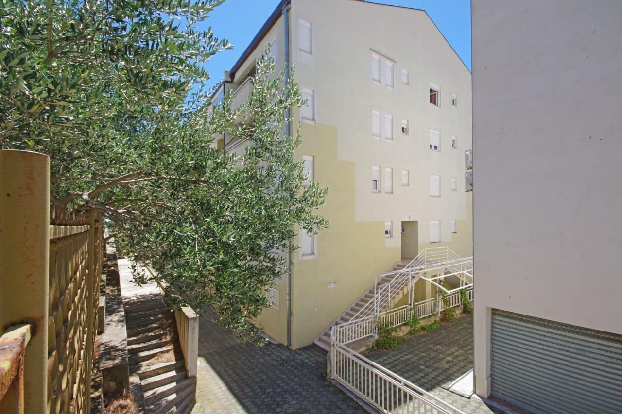 Apartment Dalija Baška Voda Εξωτερικό φωτογραφία