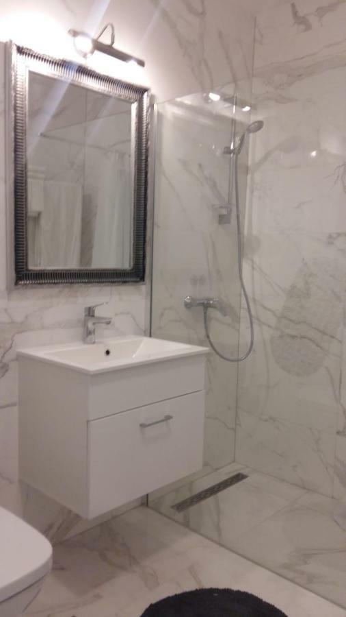 Apartment Dalija Baška Voda Εξωτερικό φωτογραφία