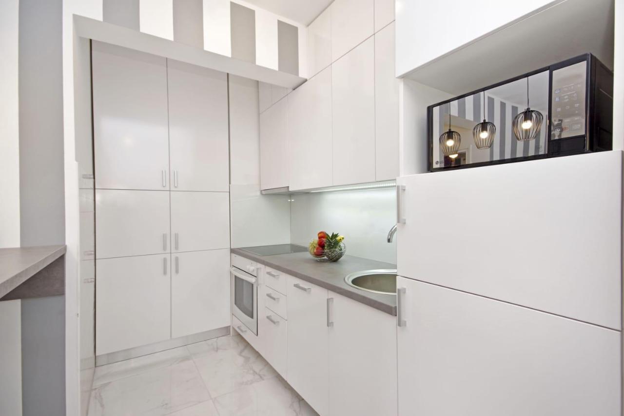 Apartment Dalija Baška Voda Εξωτερικό φωτογραφία